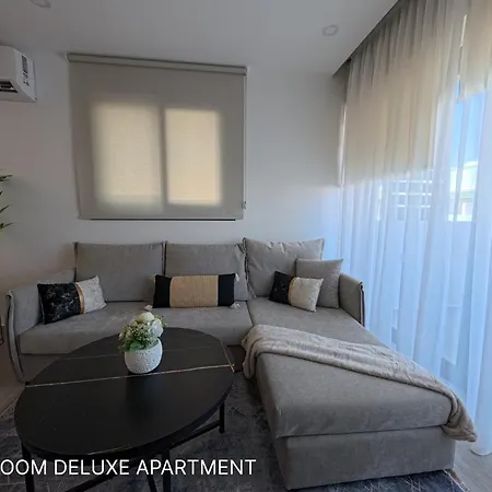 Aparthotel Lazuli Port Larnaca