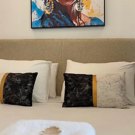 Aparthotel Lazuli Port Larnaca