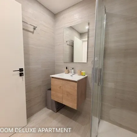 Lazuli Port Aparthotel Larnaca