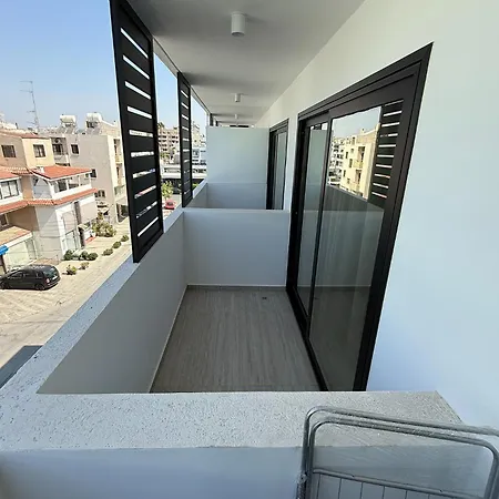 Lazuli Port 3* Larnaca